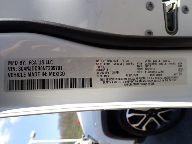 Certified 2022 Jeep Compass Limited image 18