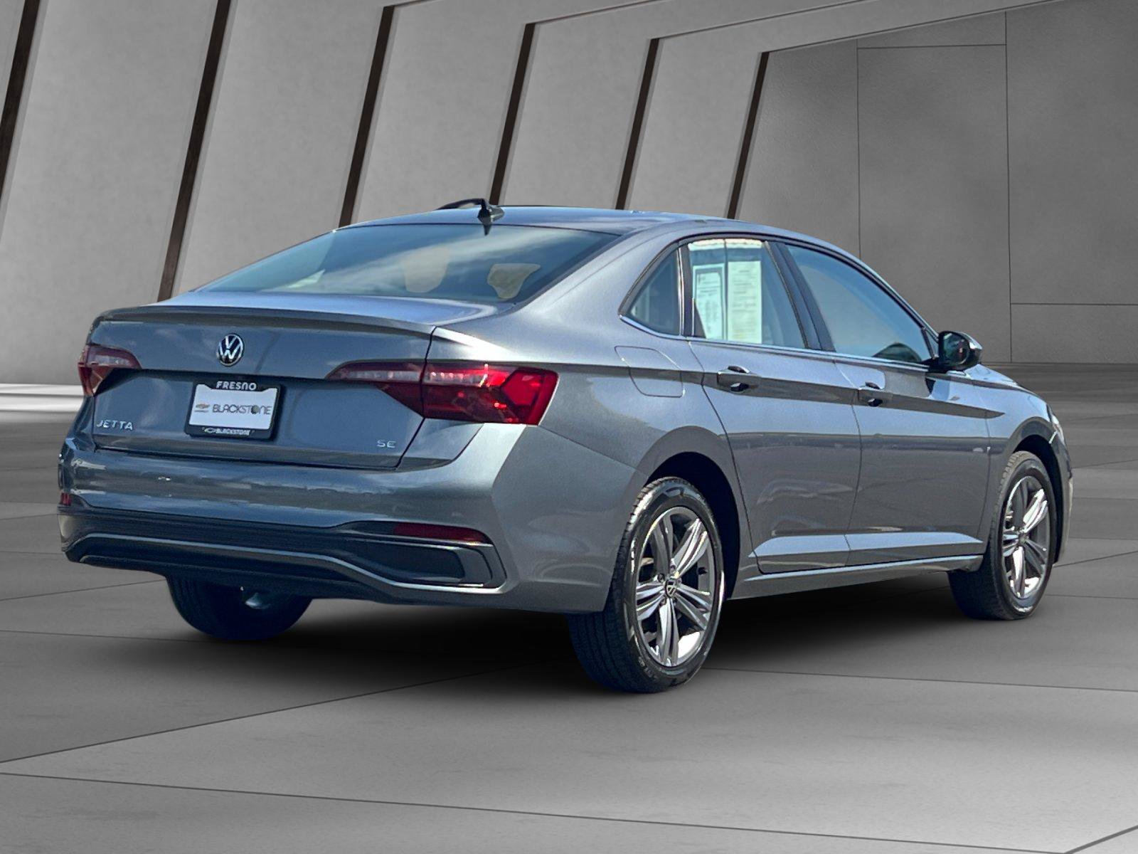 Used 2022 Volkswagen Jetta SE FWD image 4