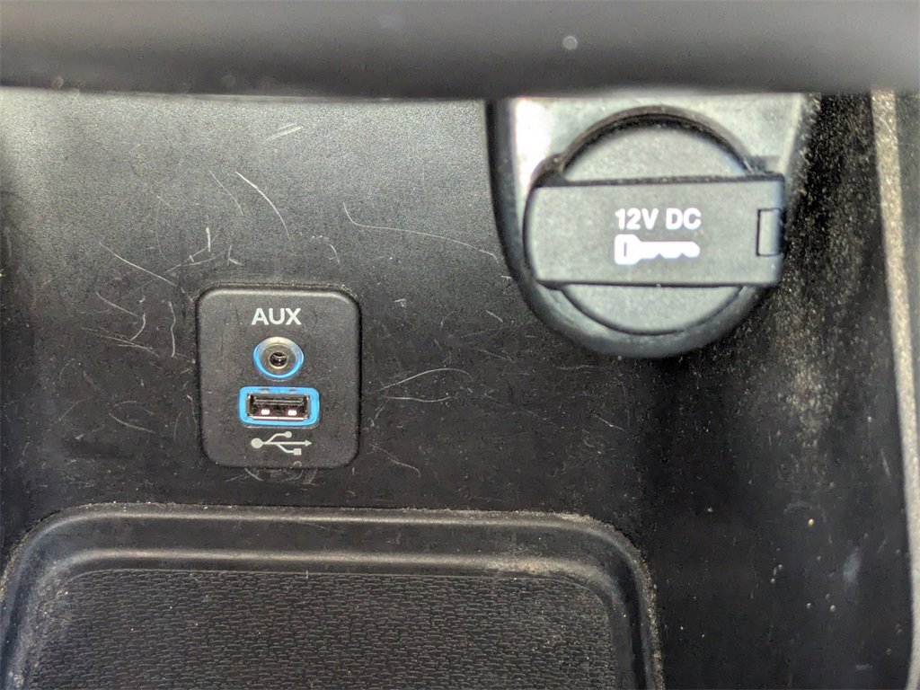 Used 2019 Dodge Journey SE image 21