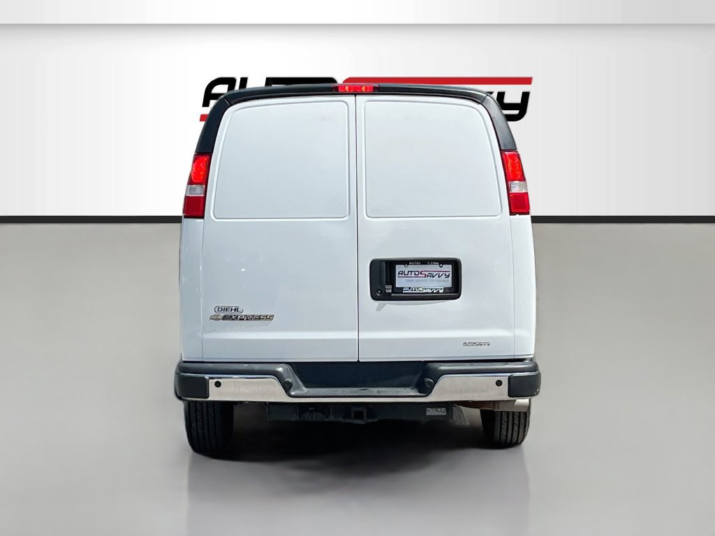 Used 2024 Chevrolet Express 2500 w/ Driver Convenience Package RWD image 6