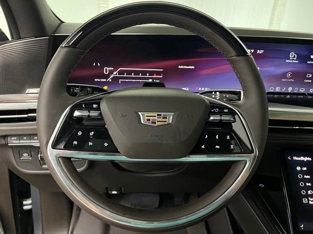 New 2026 Cadillac Escalade ESV Luxury w/ LPO, Radiant Package AWD/4WD image 15