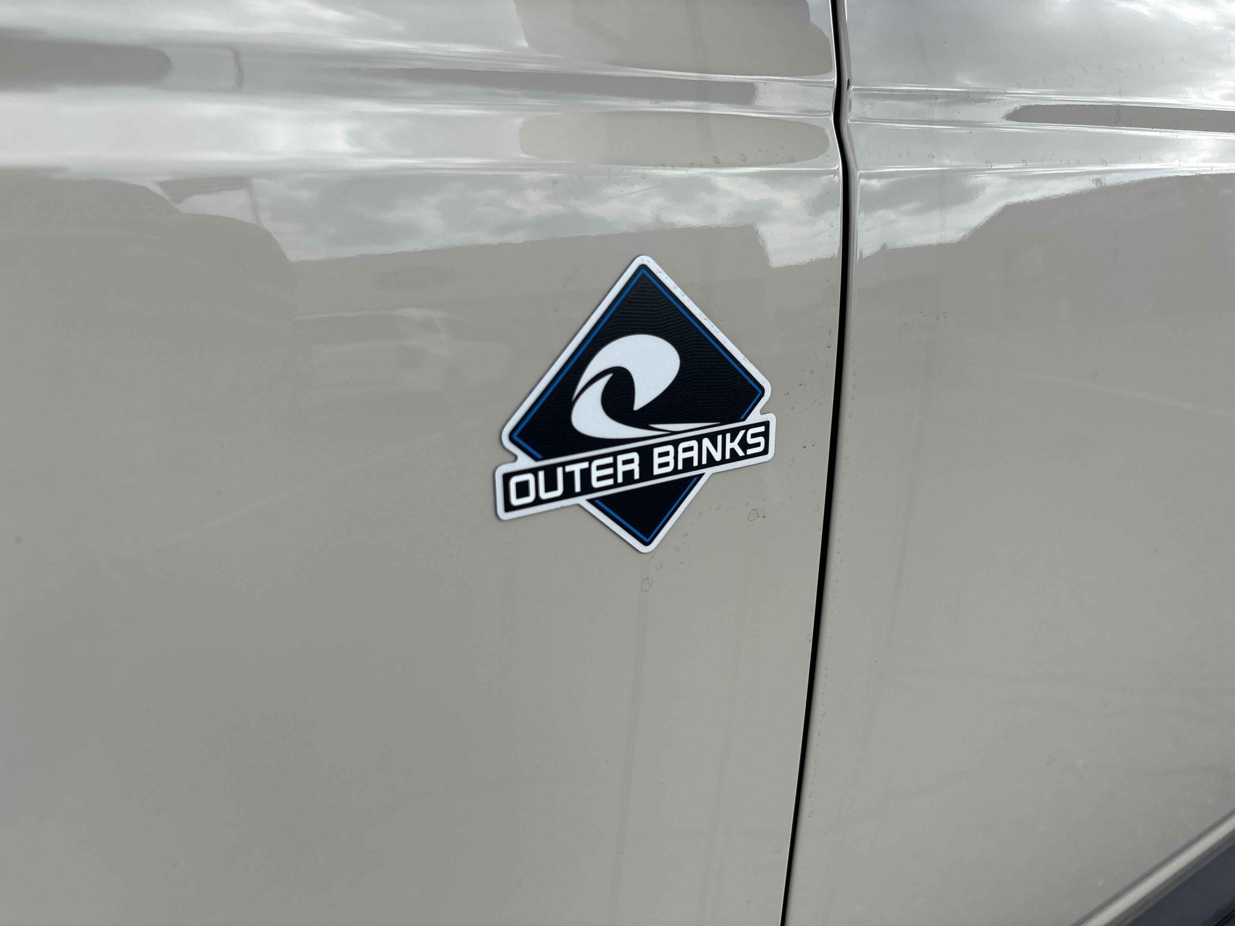 Used 2025 Ford Bronco Outer Banks image 9