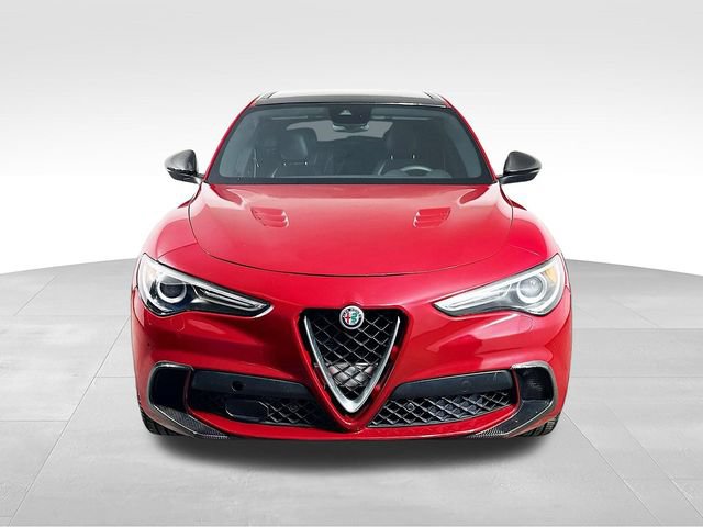 Used 2018 Alfa Romeo Stelvio Quadrifoglio w/ Driver Assist Dynamic Package AWD/4WD image 3
