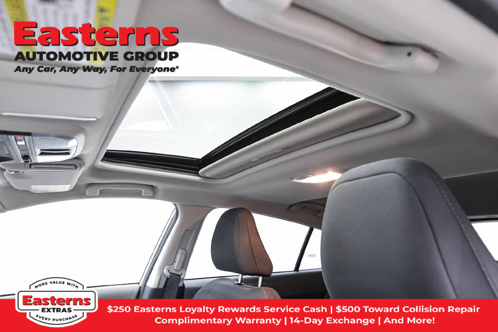 Used 2025 Subaru Crosstrek 2.5i Premium AWD/4WD image 36