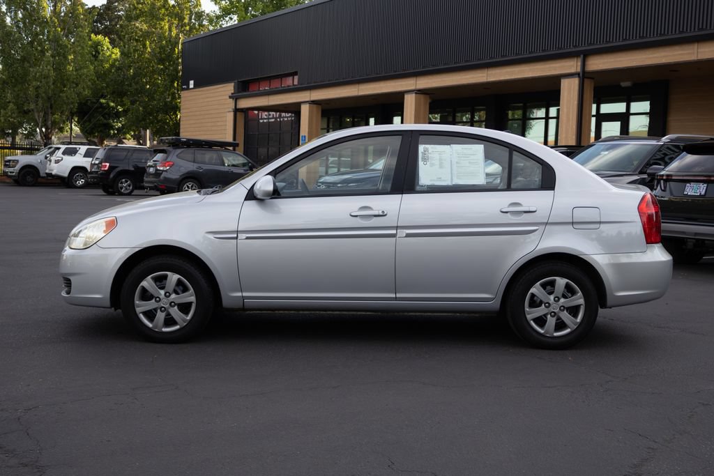Used 2009 Hyundai Accent GLS FWD image 10