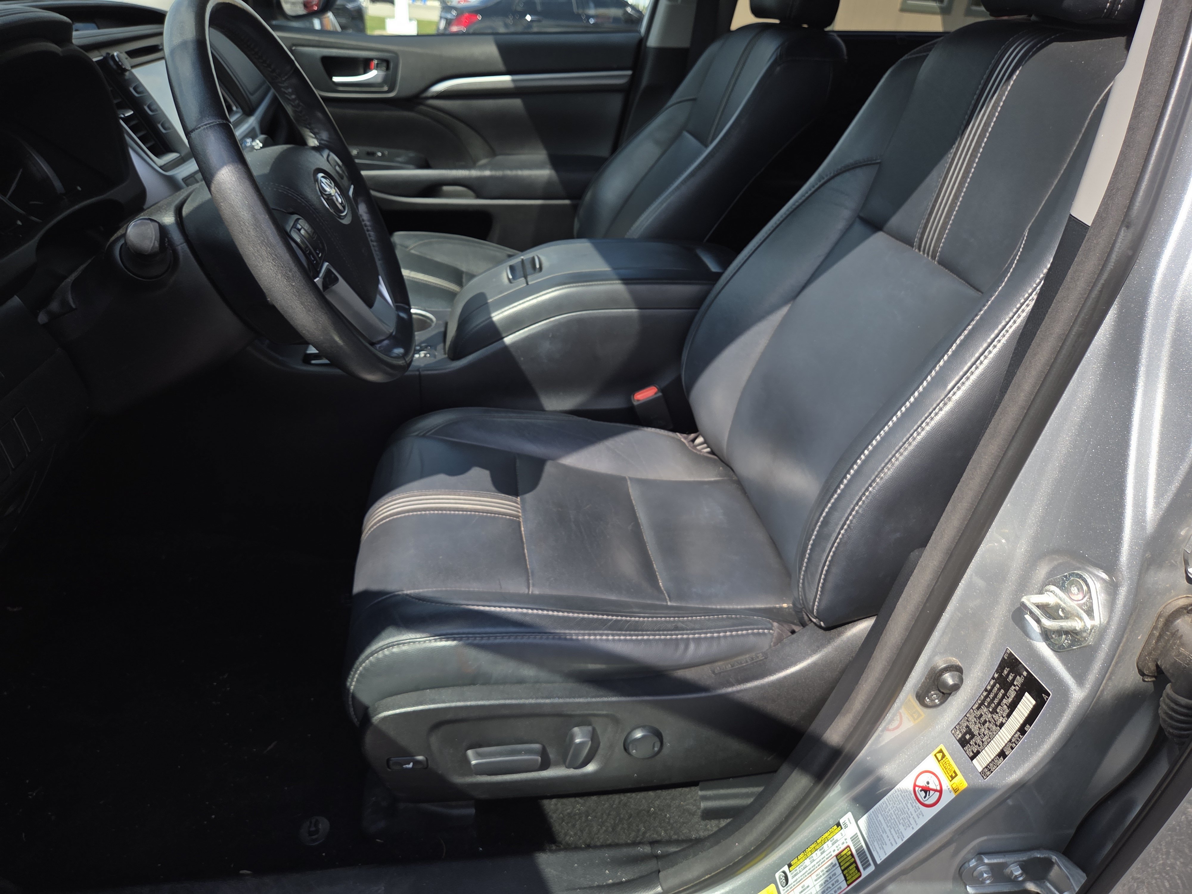 Used 2018 Toyota Highlander SE AWD/4WD image 10