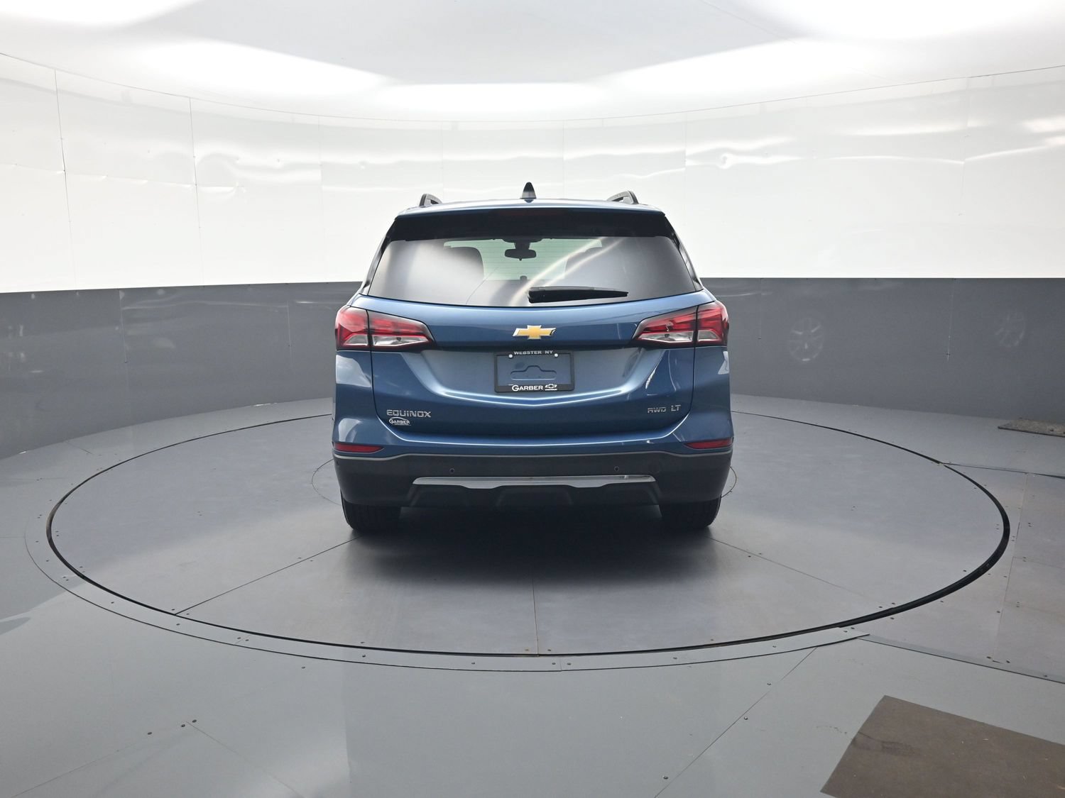Used 2024 Chevrolet Equinox LT AWD/4WD image 4