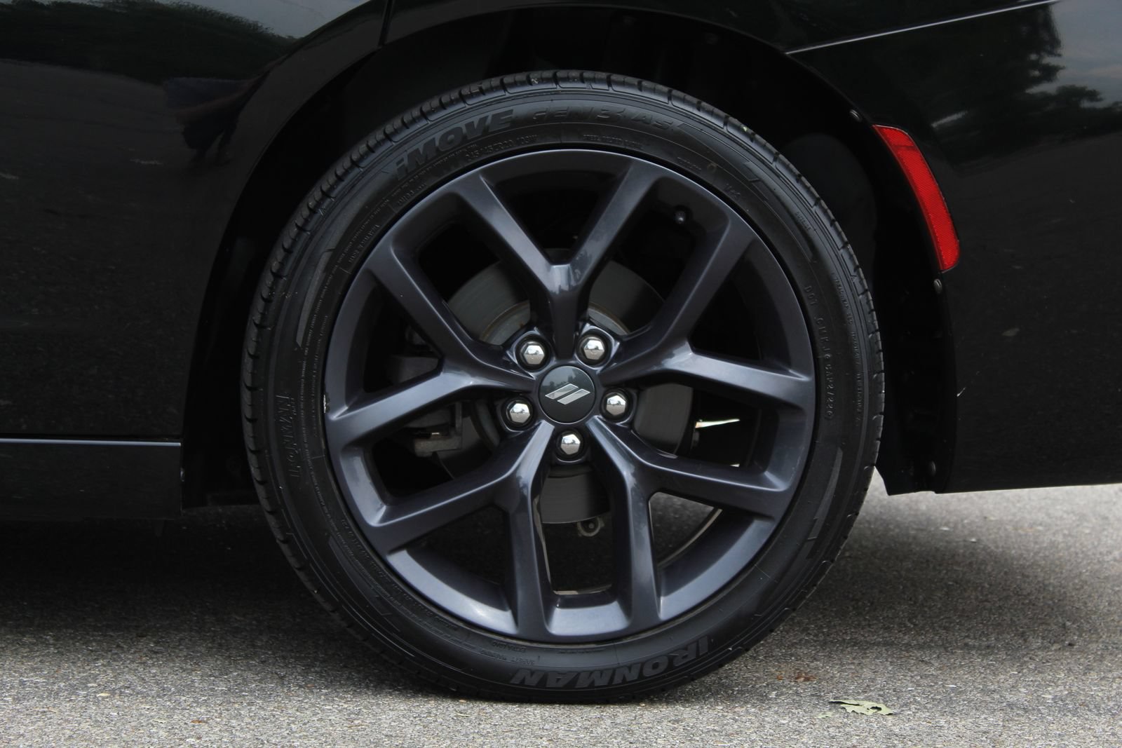 Used 2020 Dodge Charger SXT w/ Blacktop Package RWD image 29