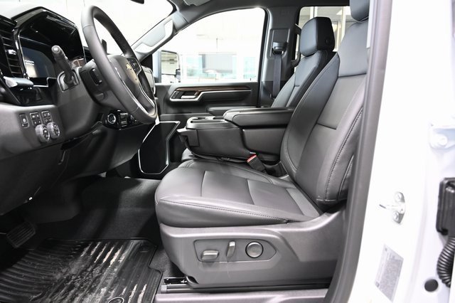 New 2026 Chevrolet Silverado 2500 LT w/ Z71 Chrome Sport Edition image 10