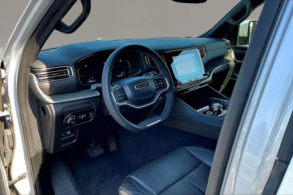 Used 2022 Jeep Wagoneer Series II AWD/4WD image 17