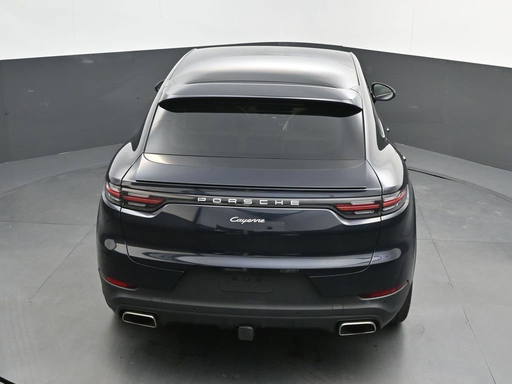 Used 2022 Porsche Cayenne Coupe w/ Premium Package image 28