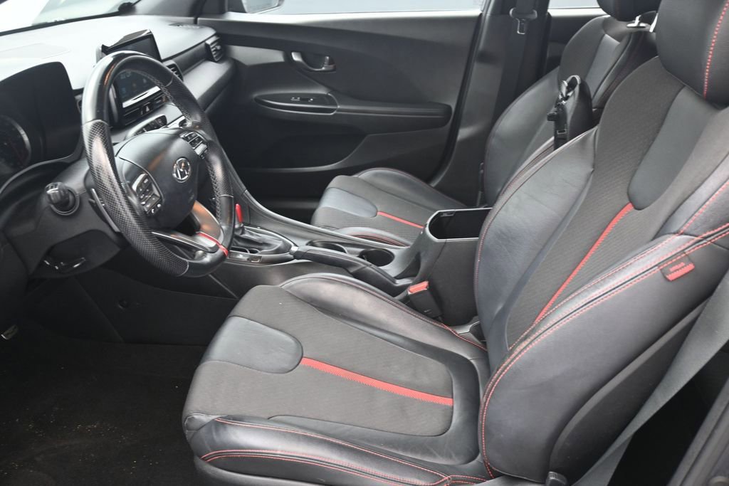 Used 2020 Hyundai Veloster Turbo FWD image 15