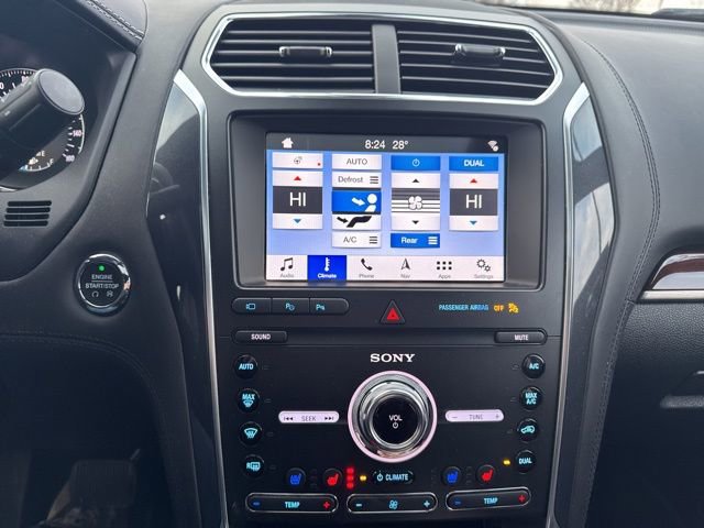 Used 2019 Ford Explorer Platinum image 17