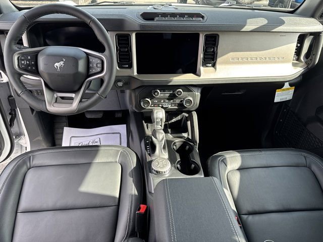 New 2026 Ford Bronco Outer Banks w/ Sasquatch Package image 13