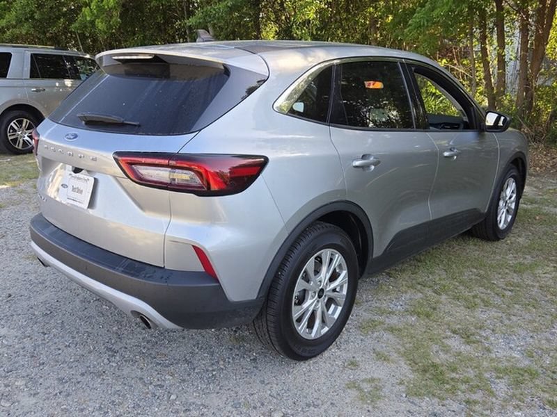Used 2024 Ford Escape Active FWD image 13