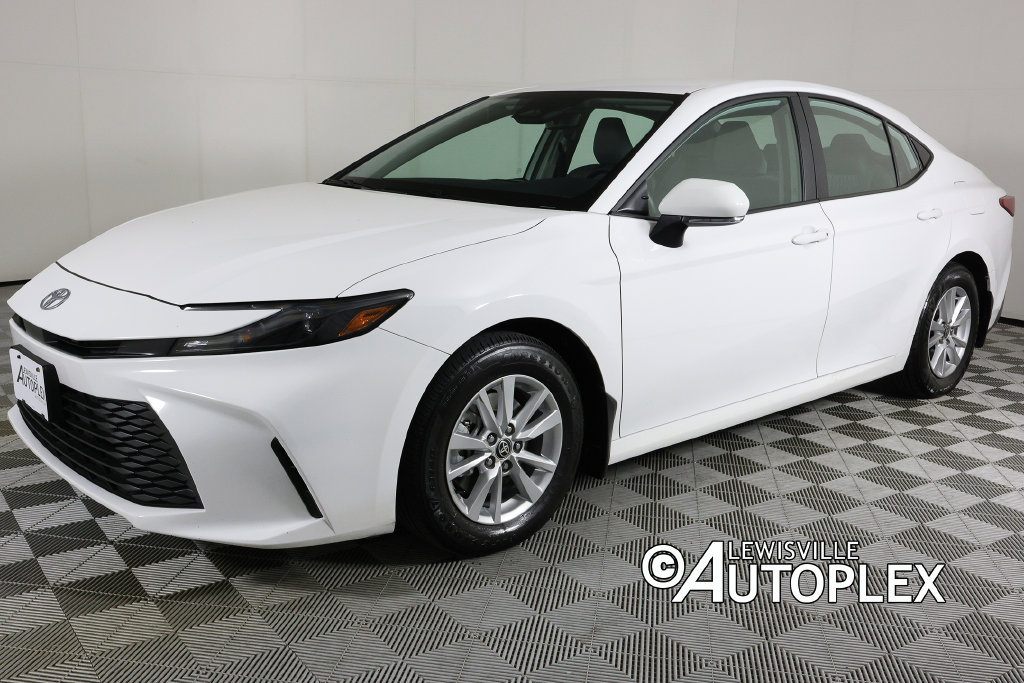 Used 2026 Toyota Camry LE w/ Convenience Package FWD image 9
