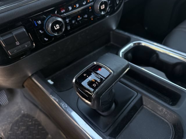 Used 2024 Chevrolet Silverado 1500 High Country AWD/4WD image 21