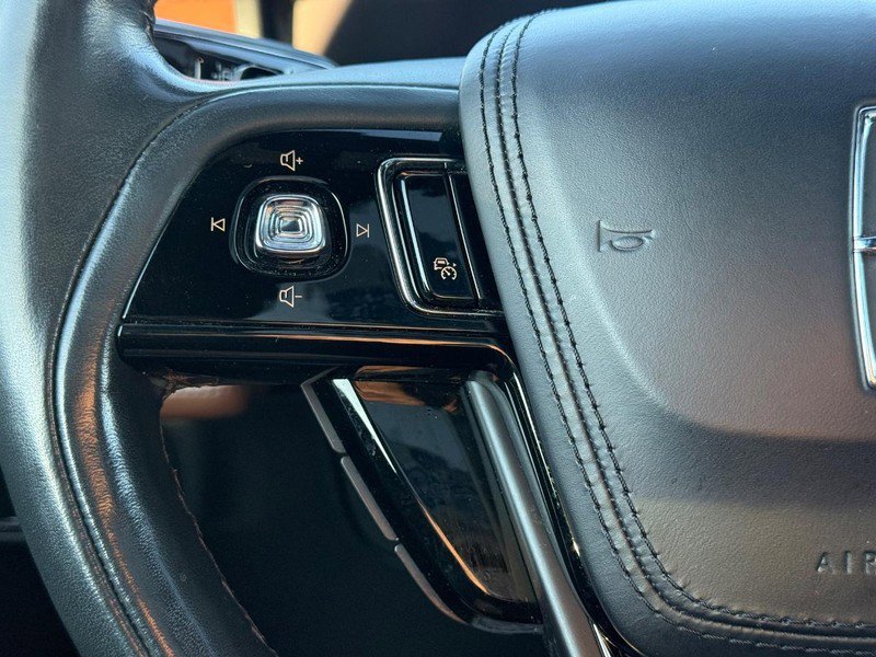Used 2022 Lincoln Aviator Reserve w/ Equipment Group 201A AWD/4WD image 16