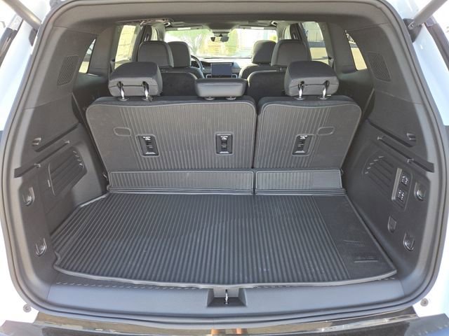 New 2026 GMC Acadia Denali w/ Super Cruise Package image 23