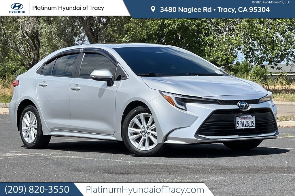 Used 2023 Toyota Corolla XLE FWD image 1