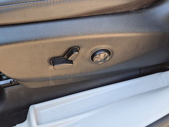 Used 2024 Chrysler Pacifica Touring-L image 20