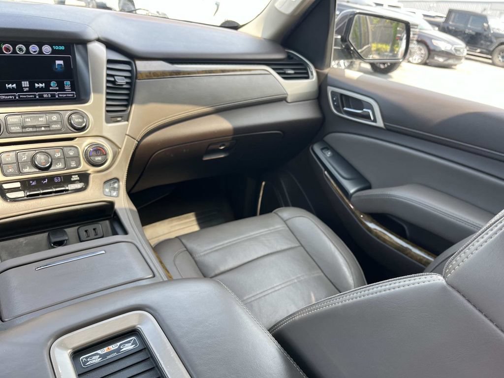 Used 2017 GMC Yukon XL Denali w/ Open Road Package AWD/4WD image 19