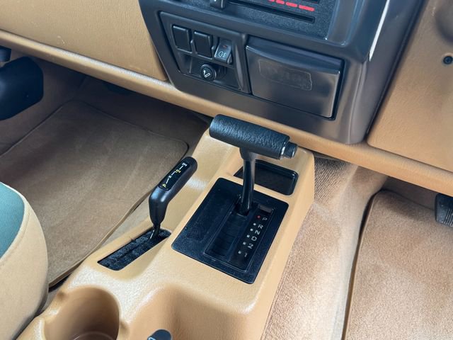 Used 1998 Jeep Wrangler Sahara image 21