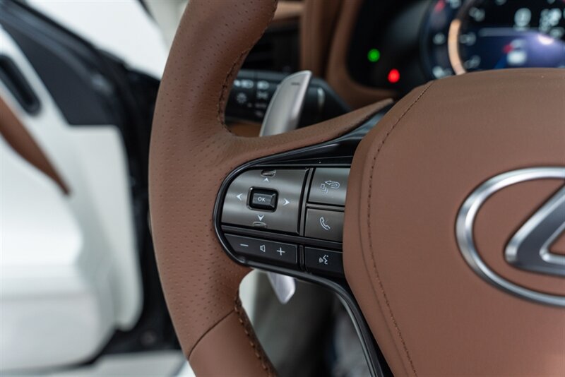 Used 2026 Lexus LC 500 Convertible w/ Inspiration Series RWD image 97