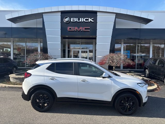Used 2024 Buick Encore GX Sport Touring image 29
