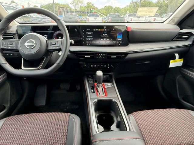 New 2025 Nissan Kicks SR w/ SR Premium Package image 23