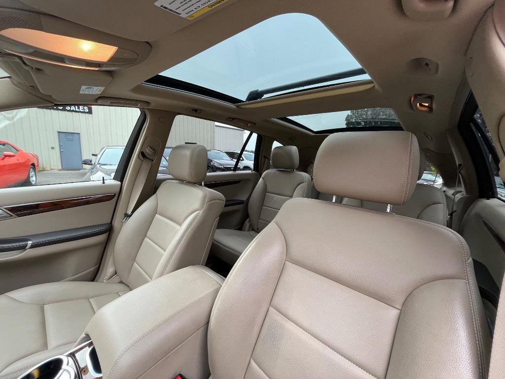 Used 2012 Mercedes-Benz R 350 R350 image 17