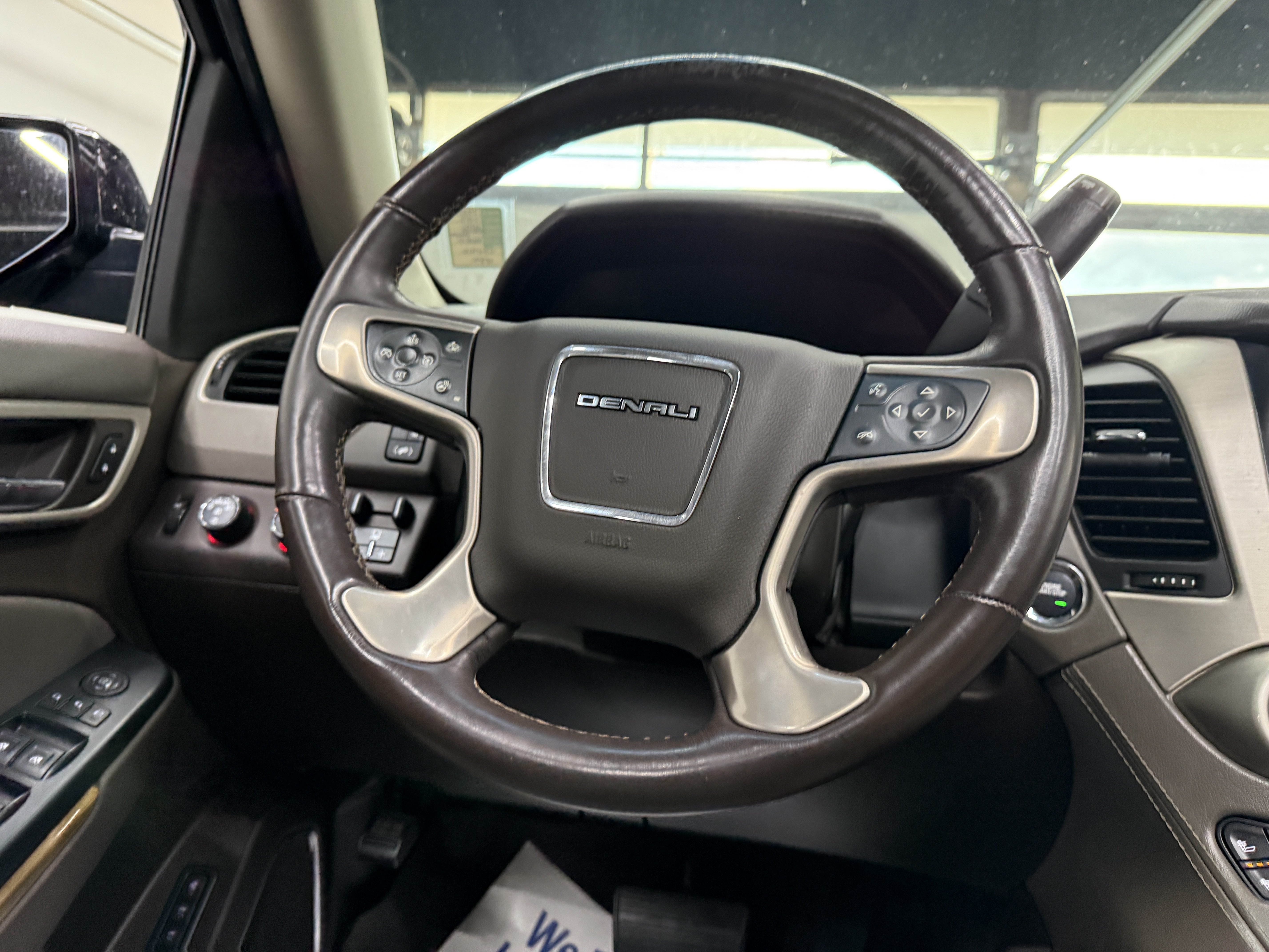 Used 2015 GMC Yukon Denali w/ Open Road Package AWD/4WD image 15