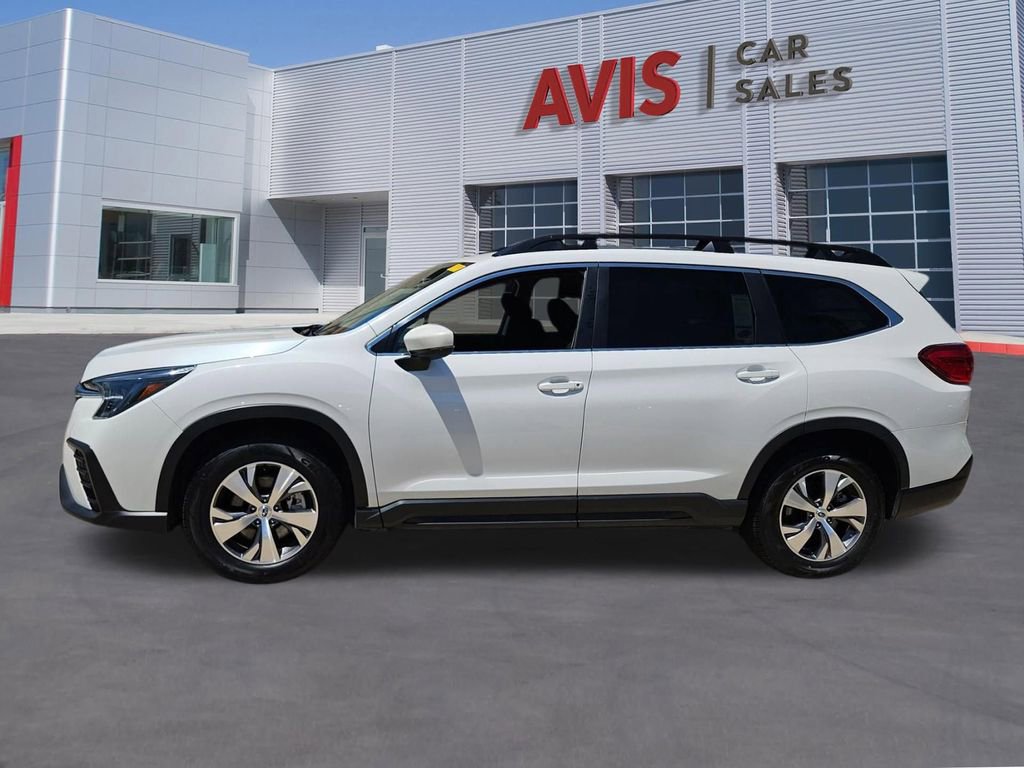 Used 2025 Subaru Ascent Premium AWD/4WD image 2