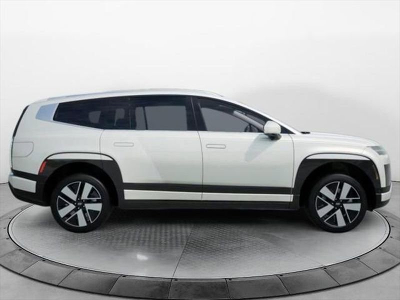 New 2026 Hyundai Ioniq 9 SEL image 7