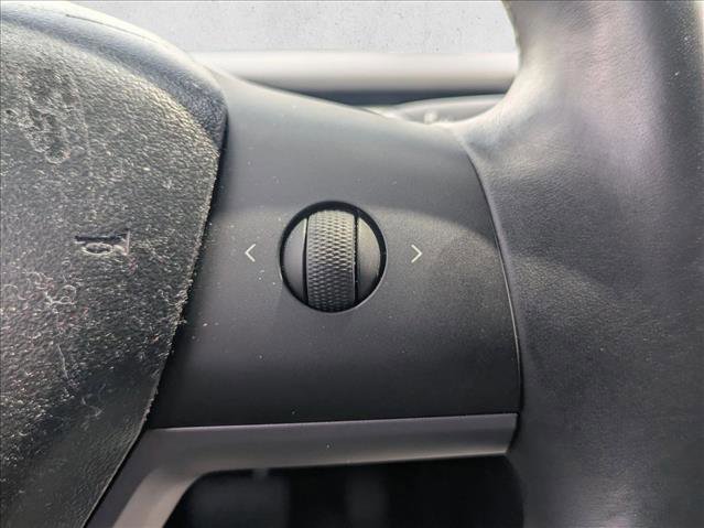 Used 2018 Tesla Model 3 Long Range RWD image 11