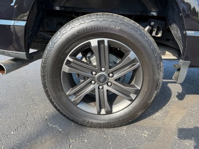 Used 2022 Ford F150 Lariat w/ Equipment Group 502A High AWD/4WD image 16