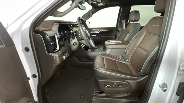 Used 2022 GMC Sierra 1500 Denali w/ Denali Reserve Package AWD/4WD image 11