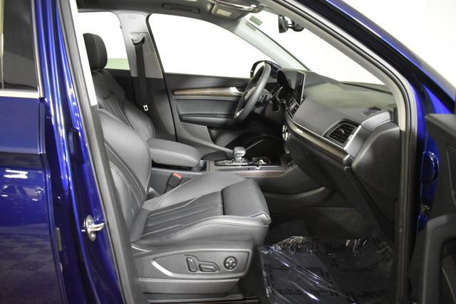 Used 2024 Audi Q5 2.0T Premium w/ Convenience Package AWD/4WD image 34