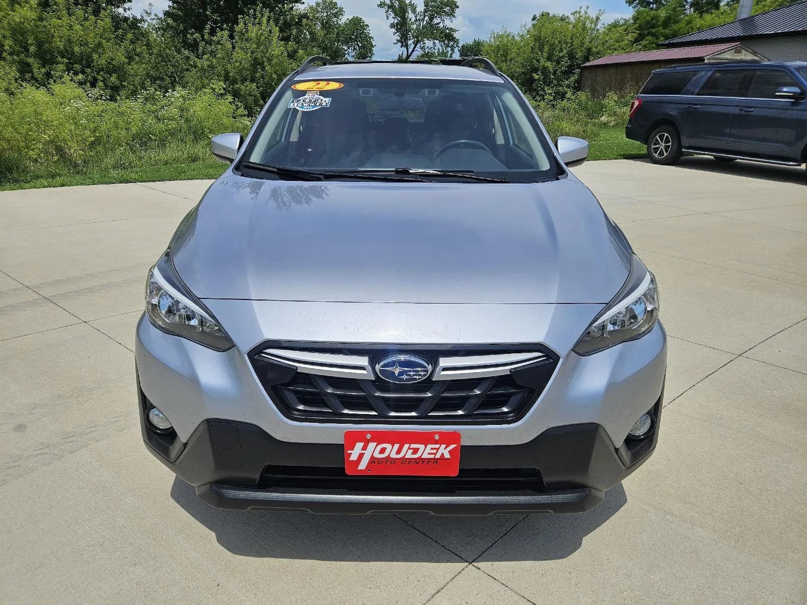 Used 2022 Subaru Crosstrek 2.0i Premium AWD/4WD image 2