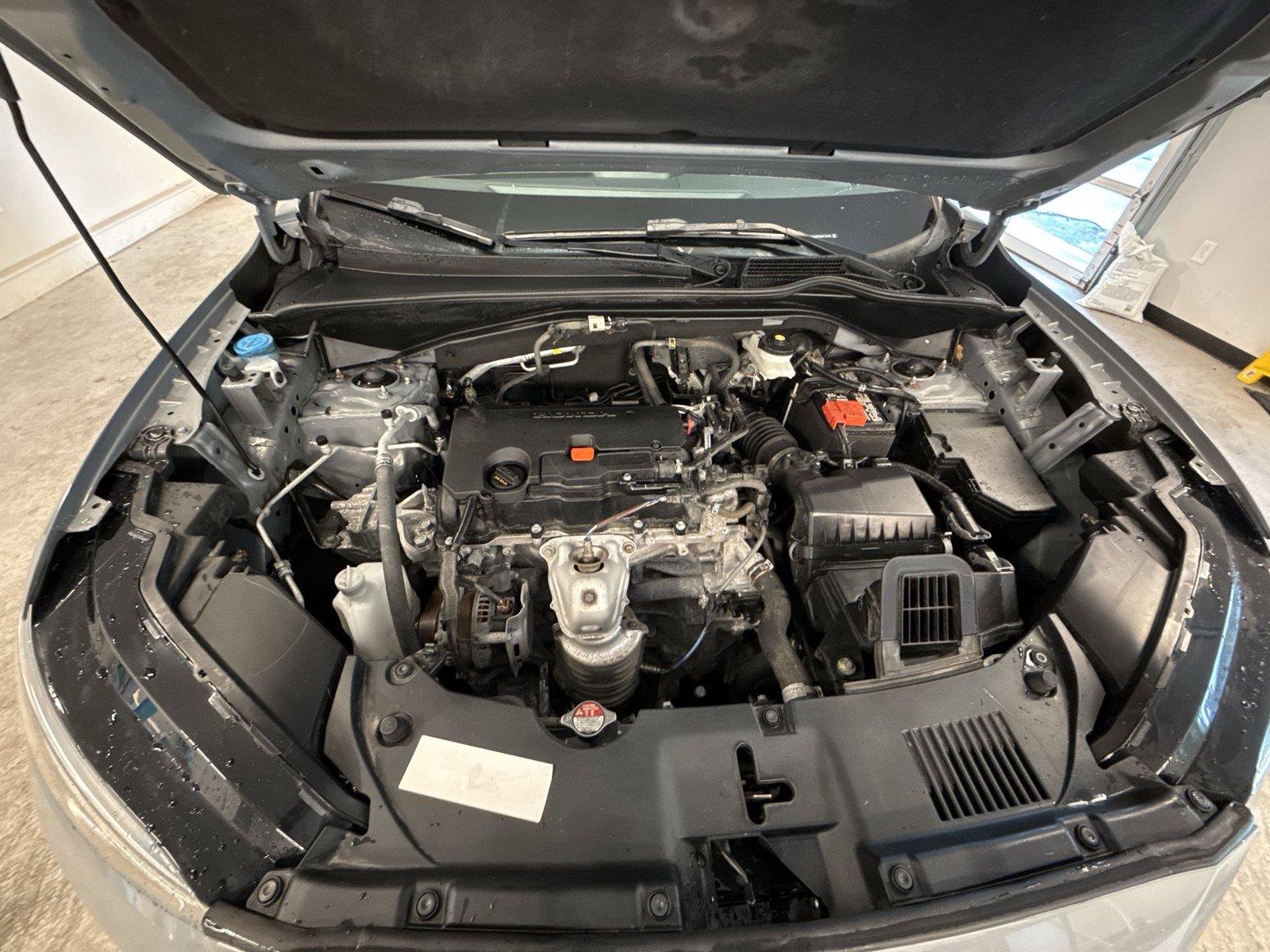 Used 2025 Honda HR-V Sport image 17