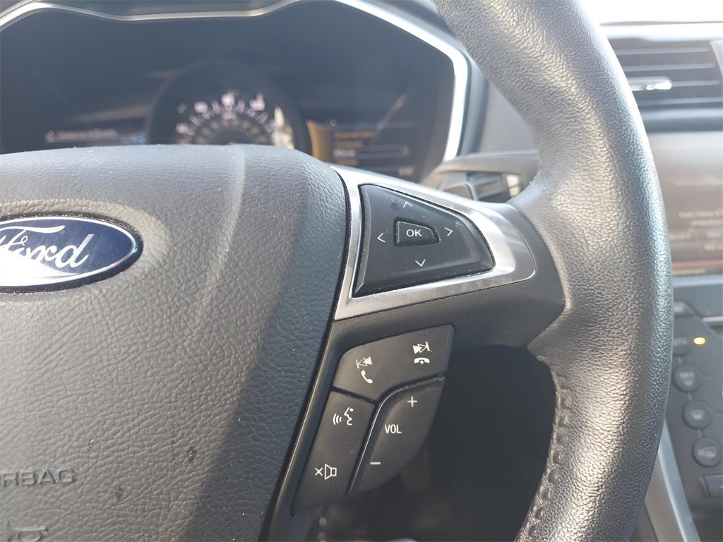 Used 2016 Ford Fusion Titanium image 27