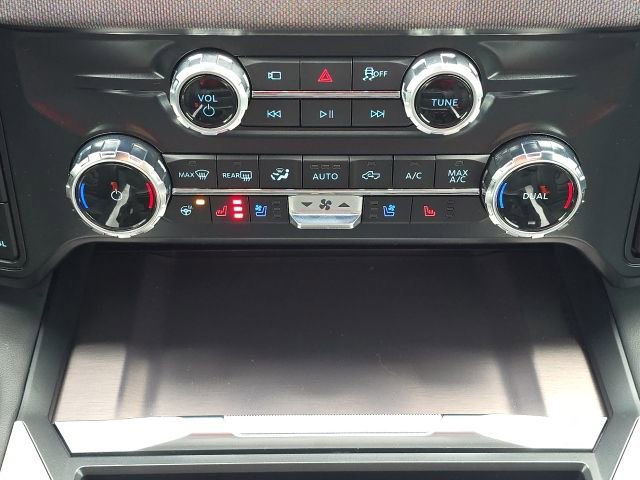 Used 2026 Ford F250 Platinum w/ Tremor Off-Road Package image 39