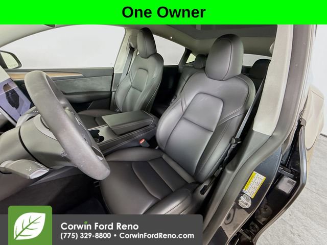 Used 2025 Tesla Model Y Long Range image 9
