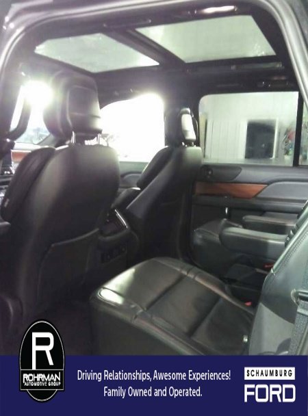 Used 2024 Lincoln Navigator L 4WD image 9