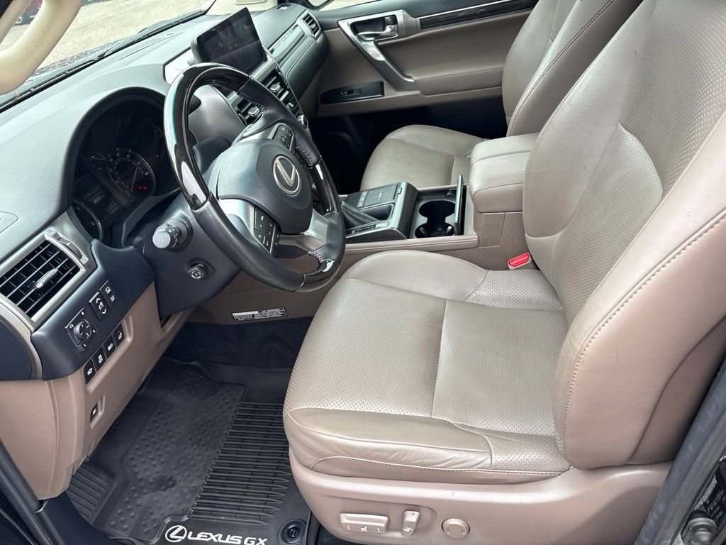 Certified 2022 Lexus GX 460 Luxury w/ Off Road Package AWD/4WD image 17