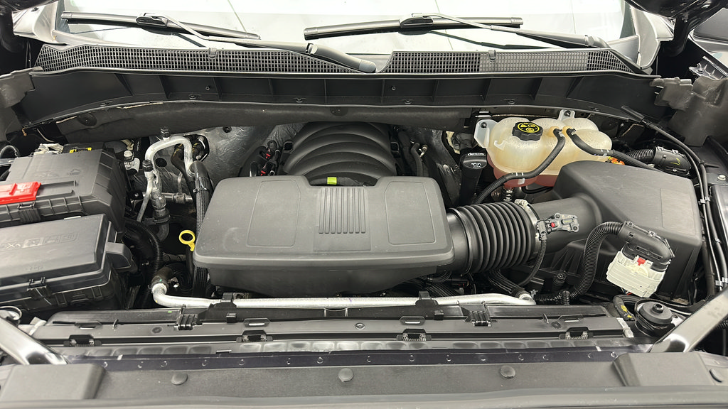 Used 2023 Chevrolet Silverado 1500 LT w/ Z71 Off-Road Package AWD/4WD image 29