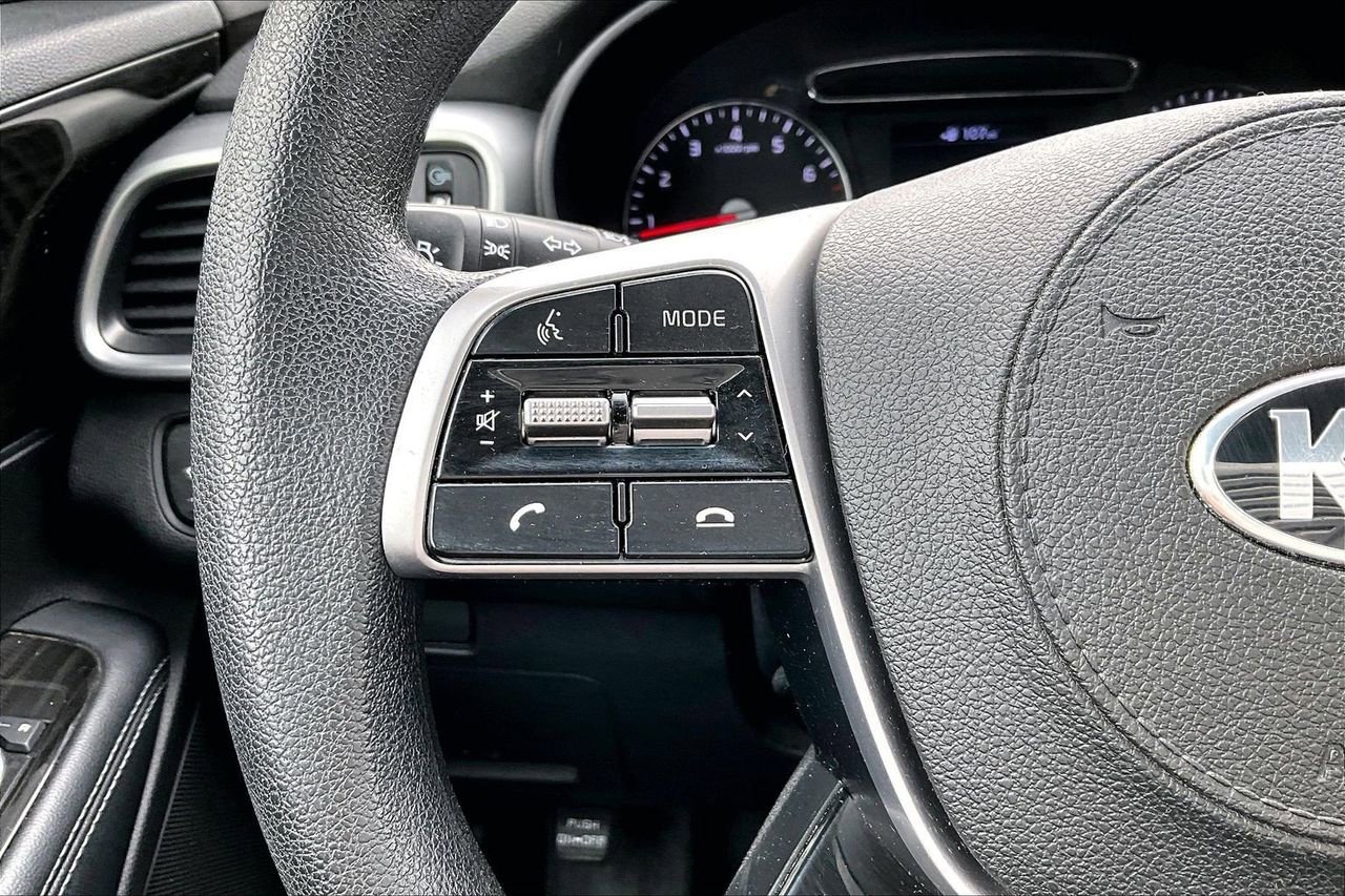 Used 2020 Kia Sorento LX image 27