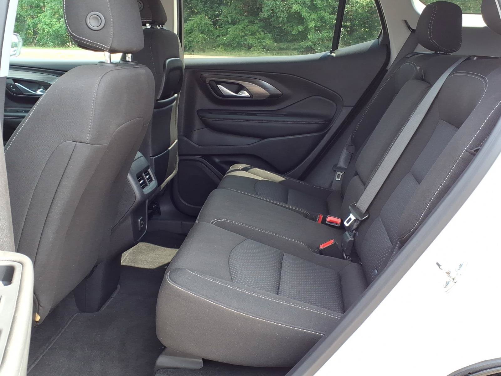 Used 2024 GMC Terrain SLE AWD/4WD image 4