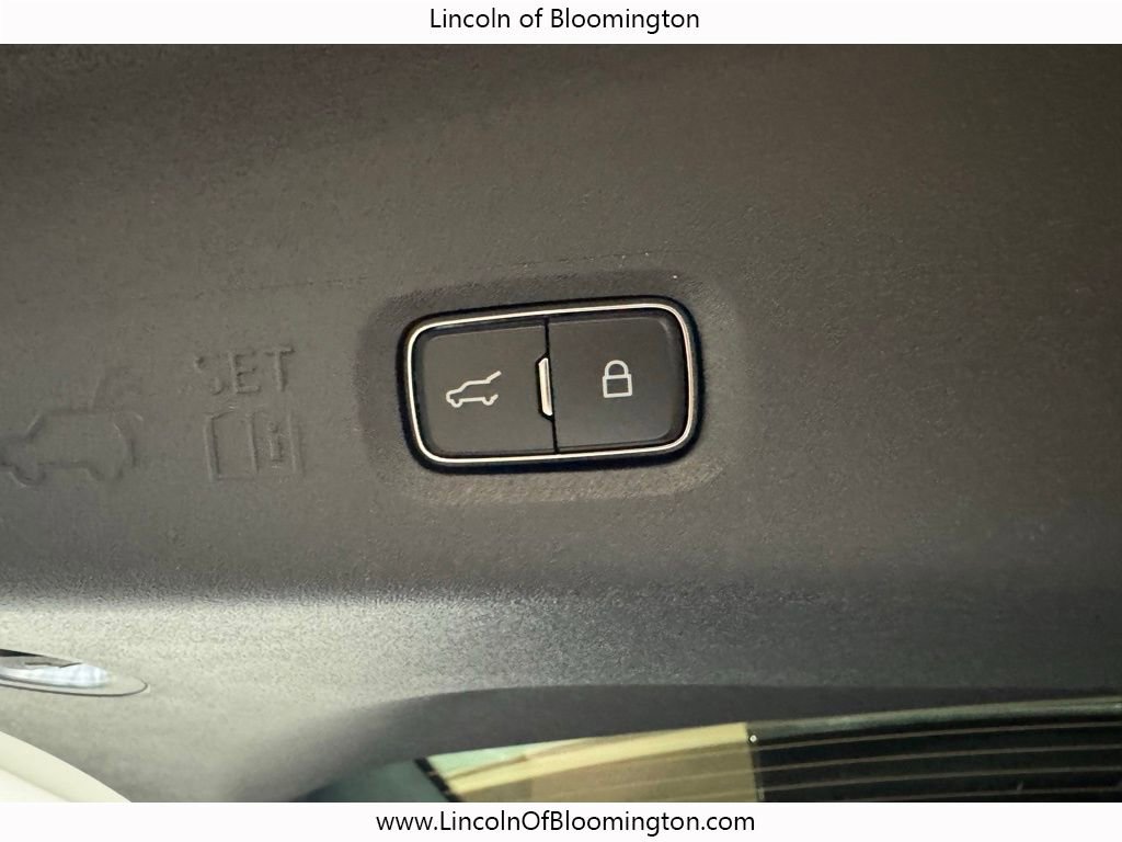 New 2026 Lincoln Navigator L Black Label AWD/4WD image 36
