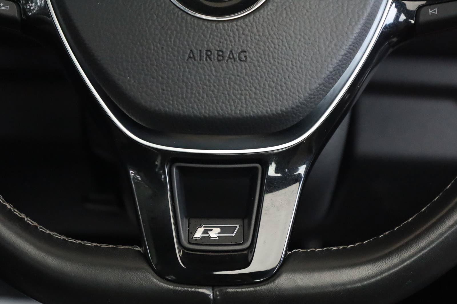 Used 2020 Volkswagen Jetta R-Line FWD image 35